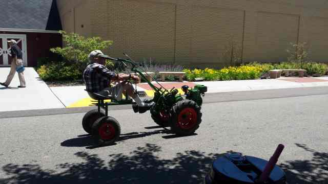 Michael U0026 39 S Tractors Simplicity And Allis Chalmers Garden