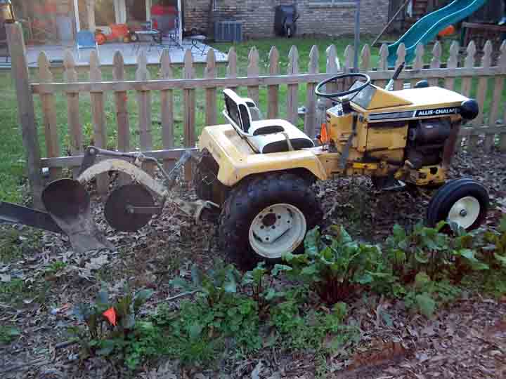 Michael s Tractors Simplicity and Allis Chalmers Garden Tractors